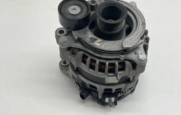 BMW X3 G01 Generator/alternator 8571357