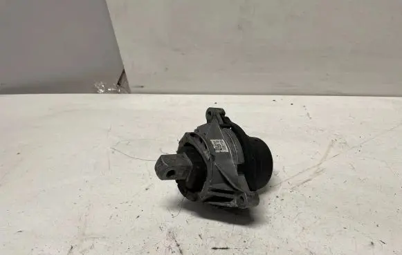 BMW X4 F26 Engine mount bracket 6799104