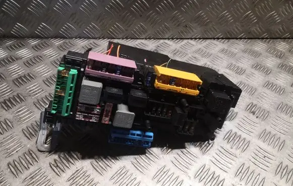 Fuse box set