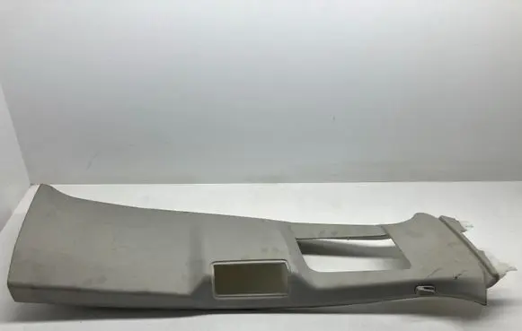Volvo XC90 (B) pillar trim (top) 31363579