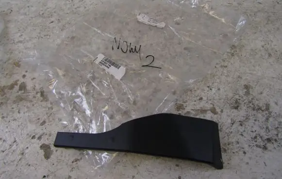 Audi E-tron GT Engine bonnet/hood hinges 4J3823746