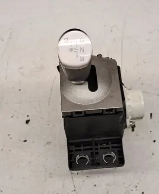 Toyota Prius (XW20) Gear shifter/selector 8945147030