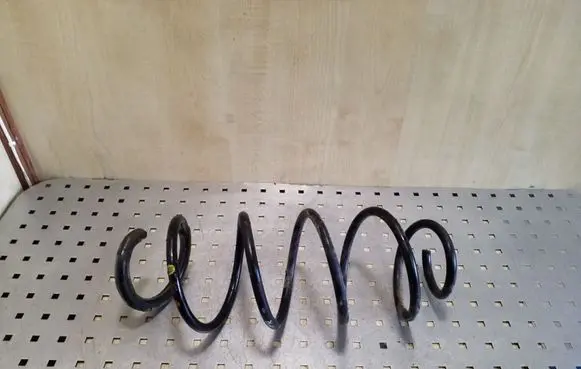 Peugeot 208 Front coil spring