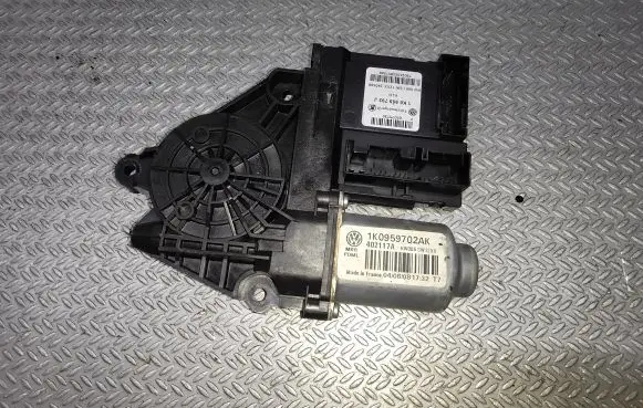 Volkswagen Golf V Front door window regulator motor 1K0959792J 1K0959702AK