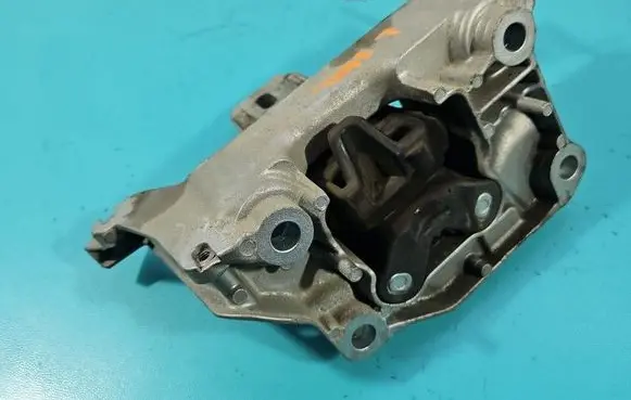 Peugeot 2008 II Gearbox mounting bracket 9824312980 IMPRK1542352