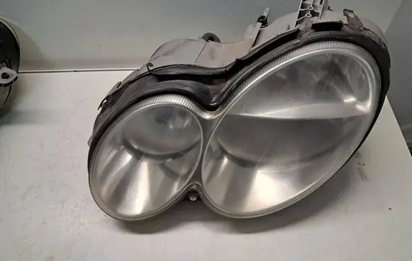 Mercedes-Benz CLK A209 C209 Headlight/headlamp