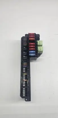 BMW 5 E60 E61 Fuse module 693245201 106887 18684