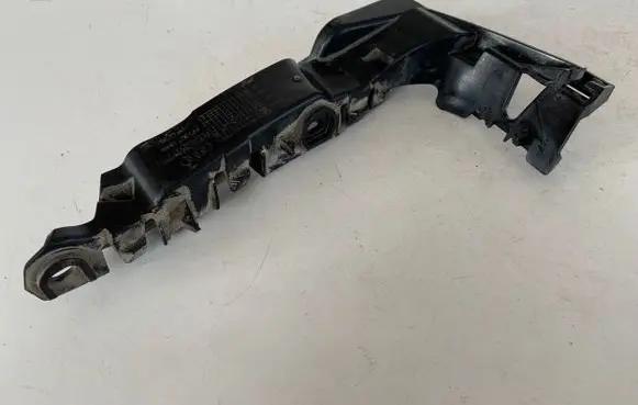 Audi A3 S3 8V Front bumper mounting bracket 8V3807184B