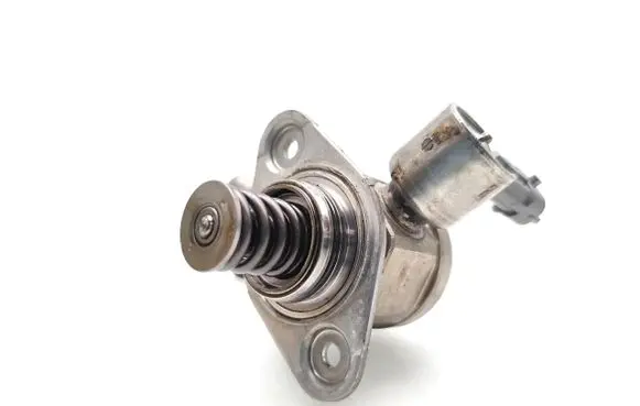 Ford Focus Fuel injection high pressure pump CM5G9D376GA