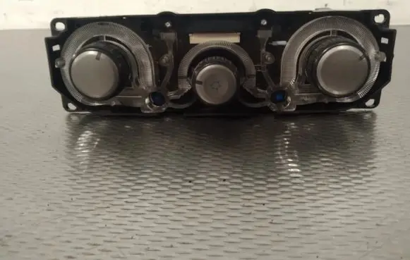 Mitsubishi Grandis Climate control unit 7820A071 CAA502A050F
