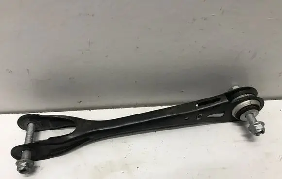 BMW 8 G14 Rear upper control arm/wishbone 6861114 6893528