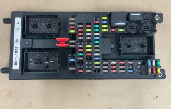 Land Rover Range Rover L405 Fuse box set DK5214F041AD 6634905587 506L11F04