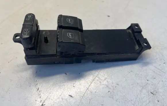 Volkswagen PASSAT B5.5 Electric window control switch 7M5959857C 03755420