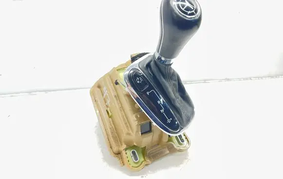 Mercedes-Benz CLK A209 C209 Gear shifter/selector A2032678524