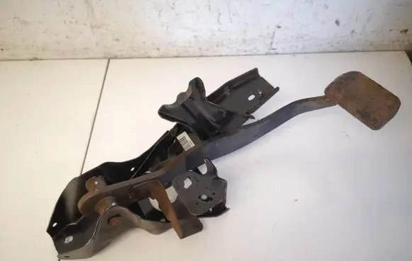 Volvo V70 Brake pedal 31202467
