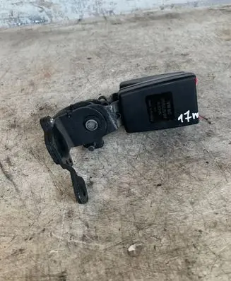 Seat Leon (5F) Middle seatbelt buckle (rear) 5f0857739