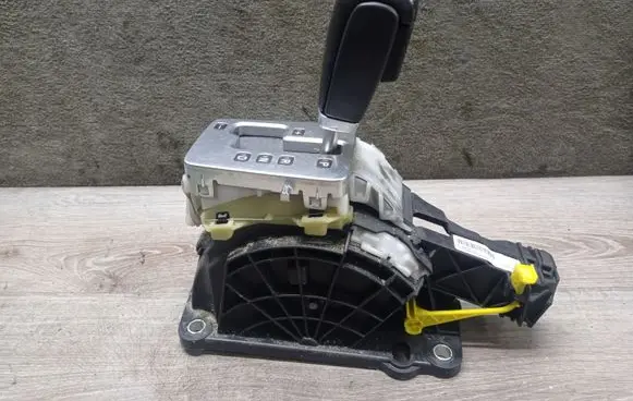 Volvo S80 Gear shifter/selector 30759122 20080522193512