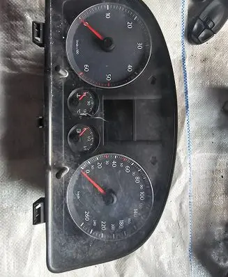 Volkswagen Golf V Speedometer (instrument cluster) A2C53023102 A2C53025660 CE0682