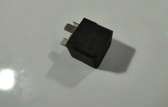 Opel Astra H Other relay 7RA00779105 7RA007791-05
