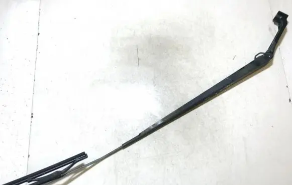 Mitsubishi Colt Front wiper blade arm