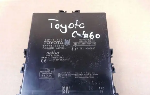 Toyota Camry VIII XV70 Keyless (KESSY) go control unit/module 8999033870