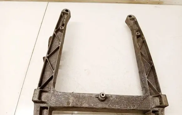 Mercedes-Benz E W211 Engine mounting bracket A2116200786