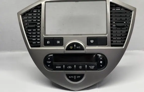 KIA Carens II Panel trim