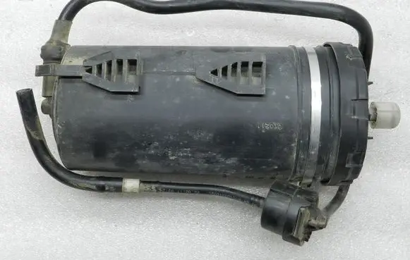 Mercedes-Benz E W212 Active carbon filter fuel vapour canister A2124700659 A2214700259