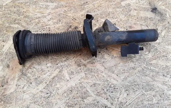 Mazda 3 I Front shock absorber/damper