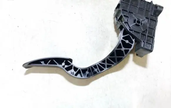Tesla Model 3 Accelerator throttle pedal h2006180439 h2006-180439