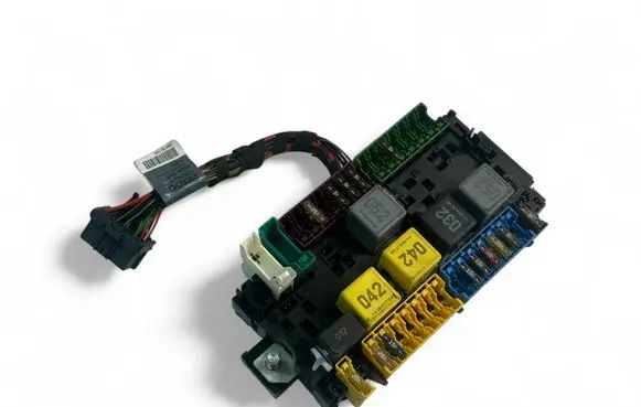 Mercedes-Benz B W246 W242 Fuse module A2469067100