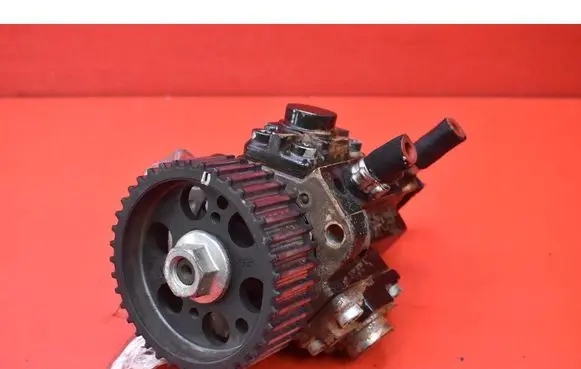 Opel Zafira B Fuel injection high pressure pump 0055206679