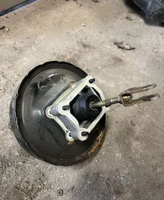 Opel Frontera B Brake booster