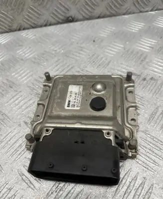 BMW X5 F15 Adblue control unit 7436676 002001000 0281032222