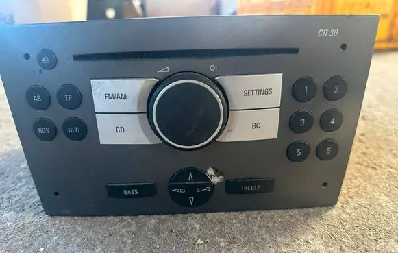 Opel Meriva A Radio/CD/DVD/GPS head unit 13292085