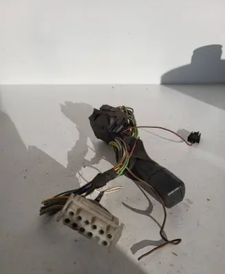 BMW 5 E34 Indicator stalk 1378139