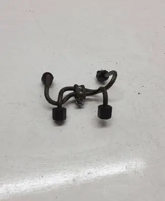 BMW 5 E60 E61 Fuel injector supply line/pipe 