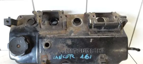 Mitsubishi Lancer Rocker cam cover 
