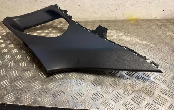 Toyota RAV 4 (XA50) (D)pillar trim (top) 6248042190