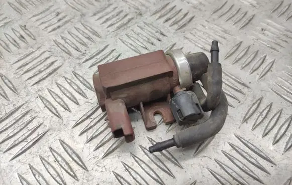 Volvo V50 Turbo solenoid valve 70096602