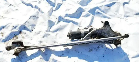 Front wiper linkage and motor