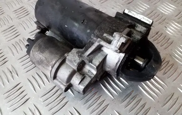 BMW 5 F10 F11 Starter motor 85066657 0001148010