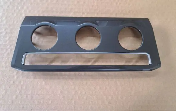Volkswagen Tiguan Climate control/heater control trim 5NB820073