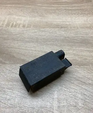 BMW 3 E46 AUC sensor 8391470 110187