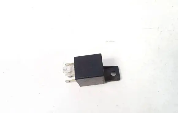 Audi A6 S6 C4 4A Other relay cb1fm12v acb12401