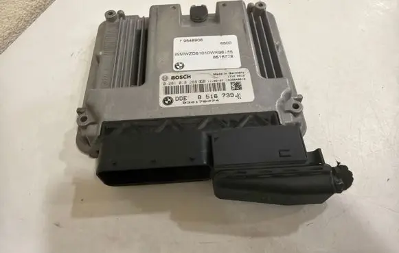 Mini Cooper Countryman R60 Engine control unit/module 0281018288