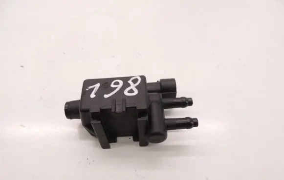 Renault Megane I Turbo solenoid valve 866305F D198