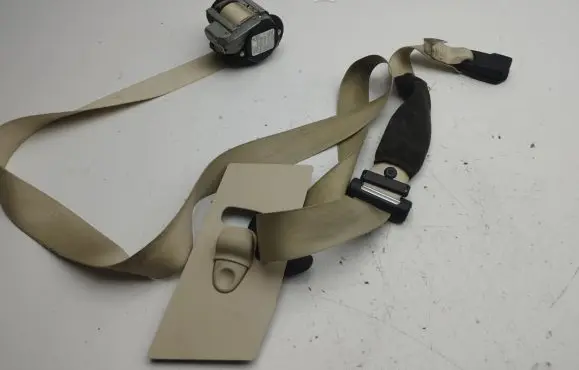Maserati Ghibli Front seatbelt 6700201590