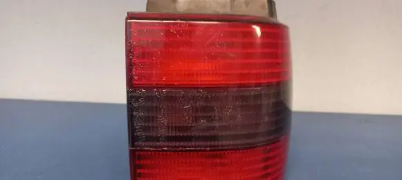 Volkswagen PASSAT B4 Rear/tail lights 3A9945112
