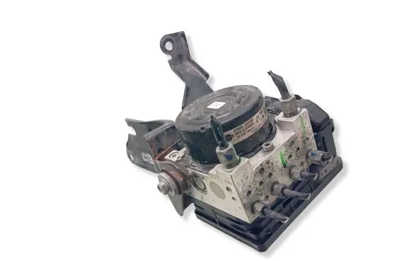 Nissan Note (E12) ABS Pump 476603VU0B